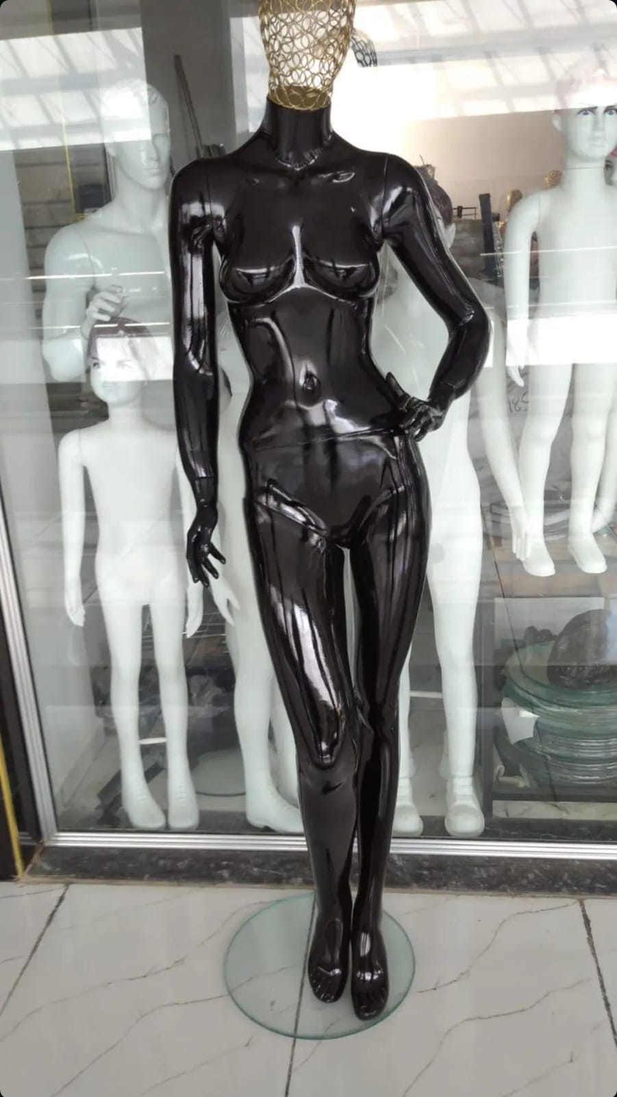 Kaan Vitrin Mankenleri